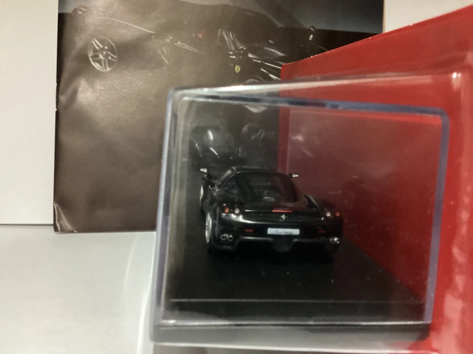FERRARI ENZO FERRARI 2002 1/64, die-cast + BOOKLET, Centauria, Limited edition - Immagine 3 di 4