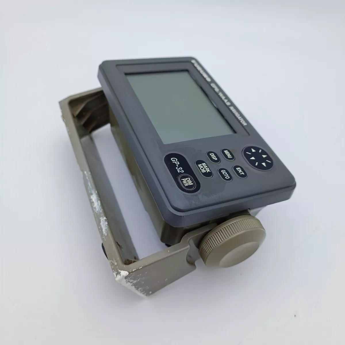 FURUNO GP 32 GPS Receiver and Navigator GP32 Display Unit w Mount