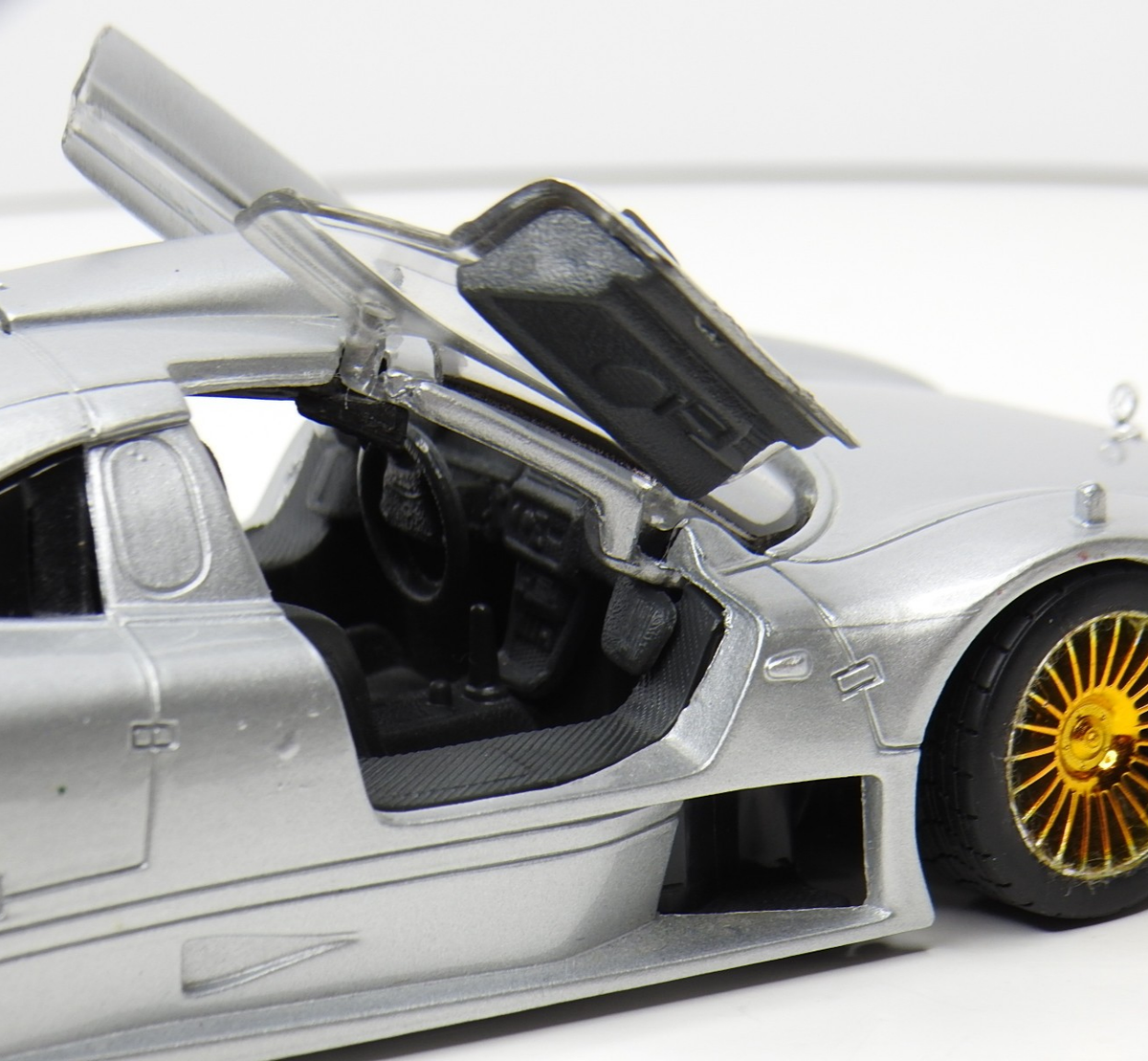 Maisto 1:26 Silver Mercedes CLK-GTR Die Cast Car. | eBay