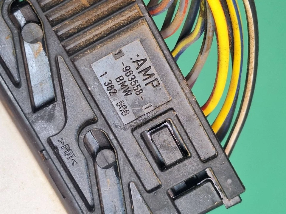 BMW 5 E39 2000 Centralina/Modulo per Gancio di Traino 61356908767 - Immagine 3 di 4