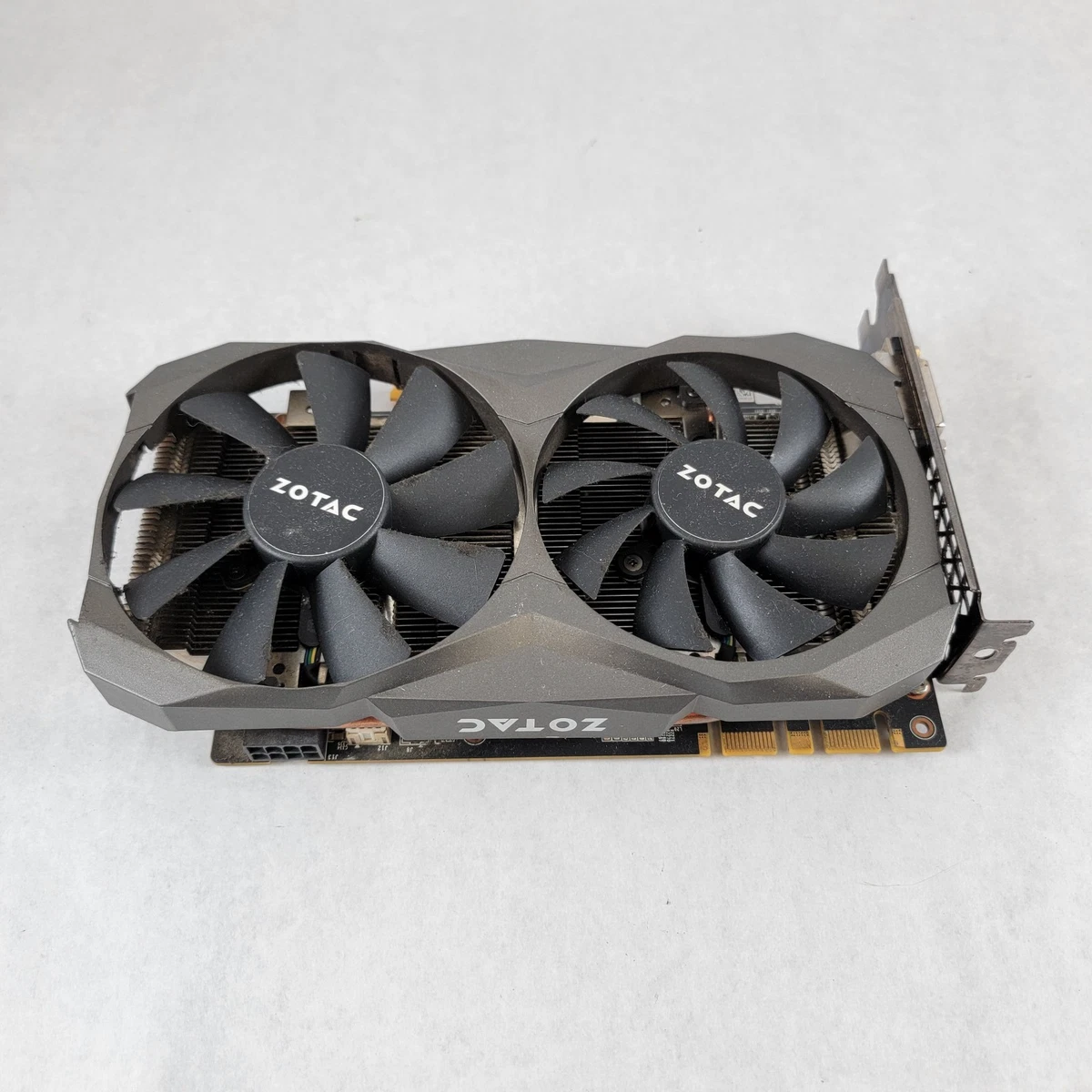 【中古品】ZOTAC GEFORCE GTX 1060 s-l400.jpg