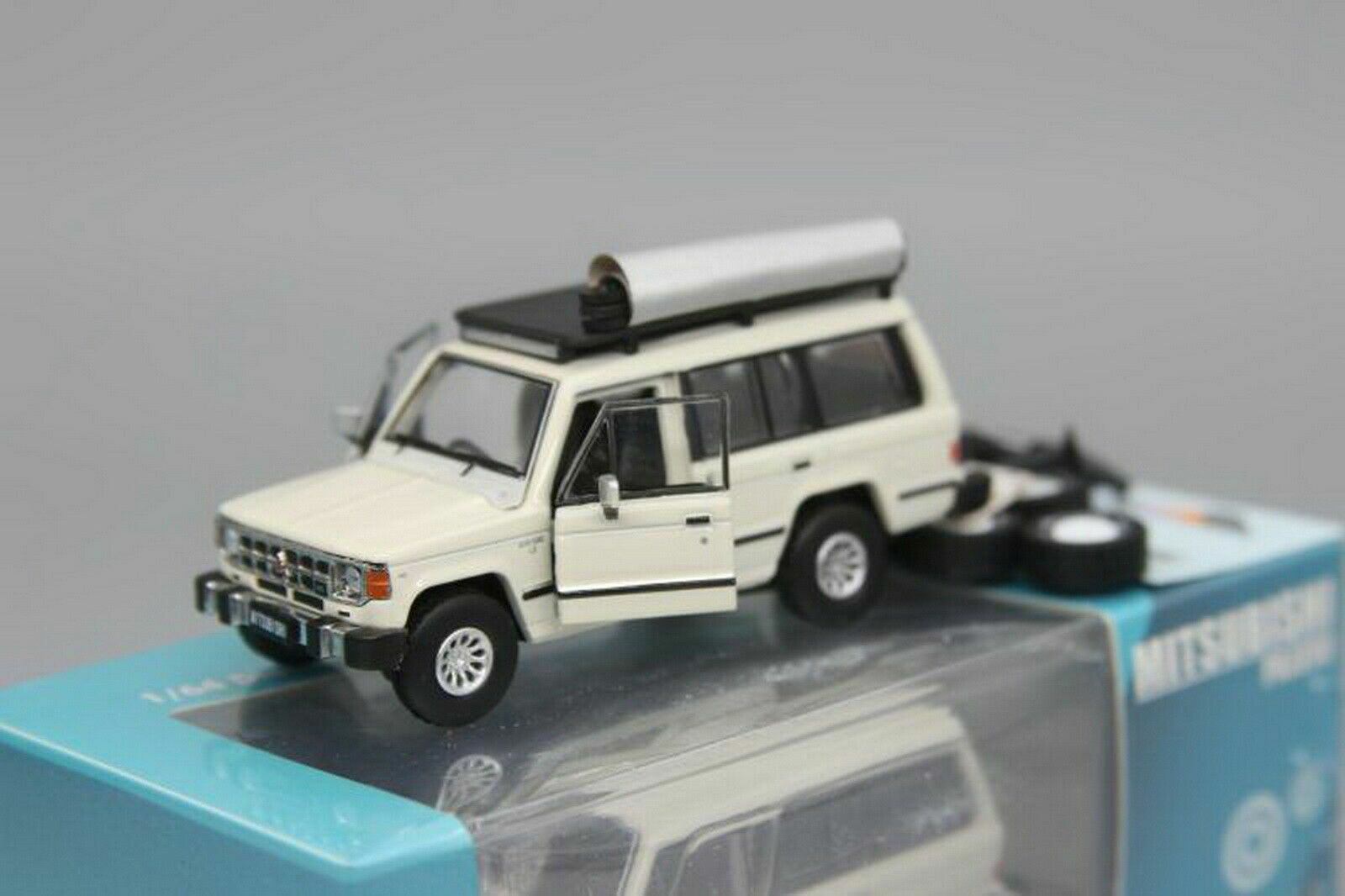 BMC 1/64 Mitsubishi Pajero MK1 ivory RHD Diecast car Model Toy Collection Gift