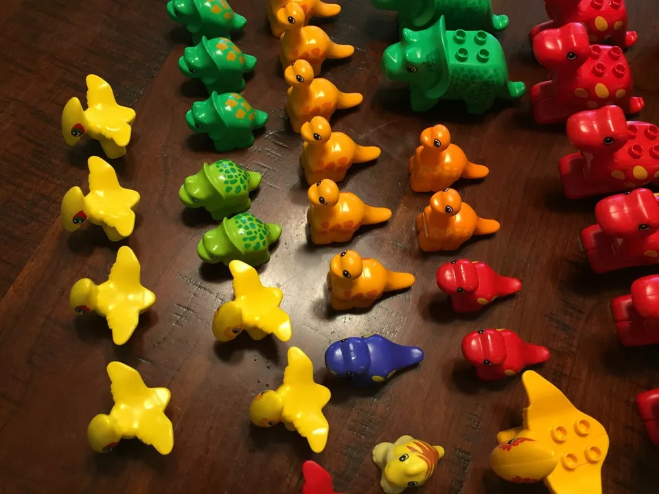 1 lego duplo zoo minifigure dinosaur T-Rex Triceratops Pteranodon Brachiosaurus  - Image 4 of 4