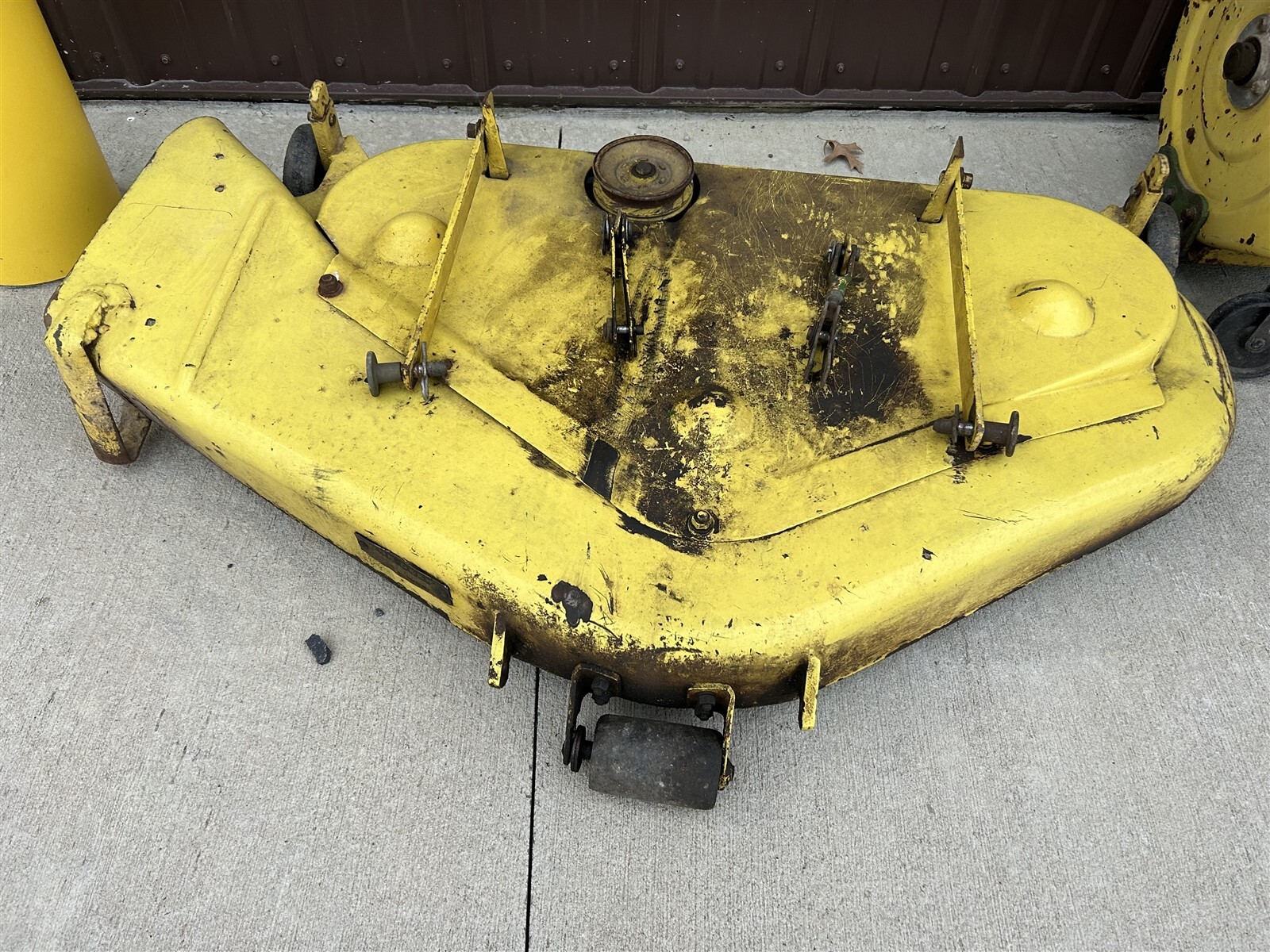 JOHN DEERE 38 MOWER DECK 110 112 ROUND FENDER eBay