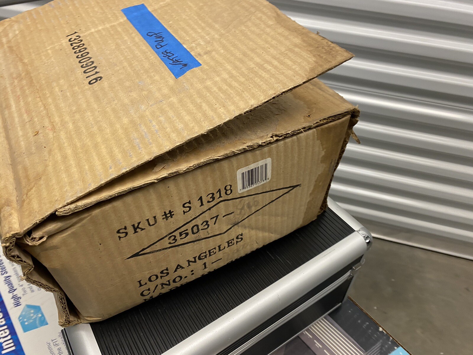 CAST IRON HARBOR FREIGHT TOOLS HAND OPERATED WATER PUMP 1318 NEW OPEN