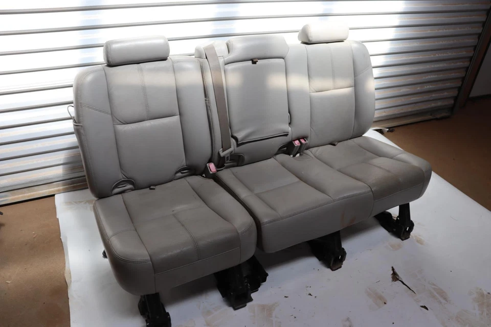2007-2013 CHEVY AVALANCHE 1500 REAR SEAT LEATHER GRAY COMPLETE OEM - Image 3 of 4