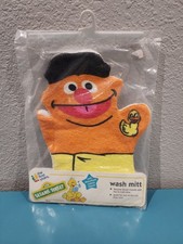 VINTAGE 1997 Sesame Street THE FIRST YEARS ERNIE WASH MITT FOR BATH TIME NIP