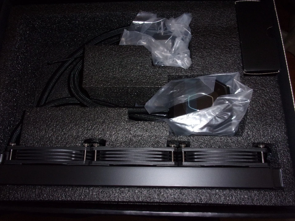 NEW COOLER MASTER MasterLiquid ML360 SUB ZERO Water Cooler TEC AIO Water Cooling - Image 2 of 4