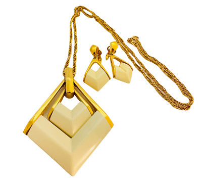 Vintage TRIFARI gold lucite modernist designer runway necklace earrings set