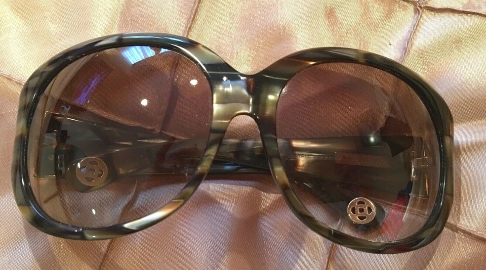 GAFAS DE SOL OSCAR de la RENTA TURTOISESHELL OVERSIZE, LOOK ELEGANTE Foto 4 de 4