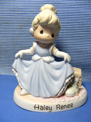 Precious Moments  A DREAM IS A WISH YOUR HEART MAKES ''Disney'' 620031