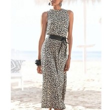 Light summer dress with a belt