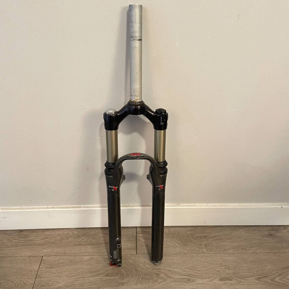 Vintage Manitou Black Elite Fork 1 1/8 Vintage Manitou Black Elite Fork 1 1/8
