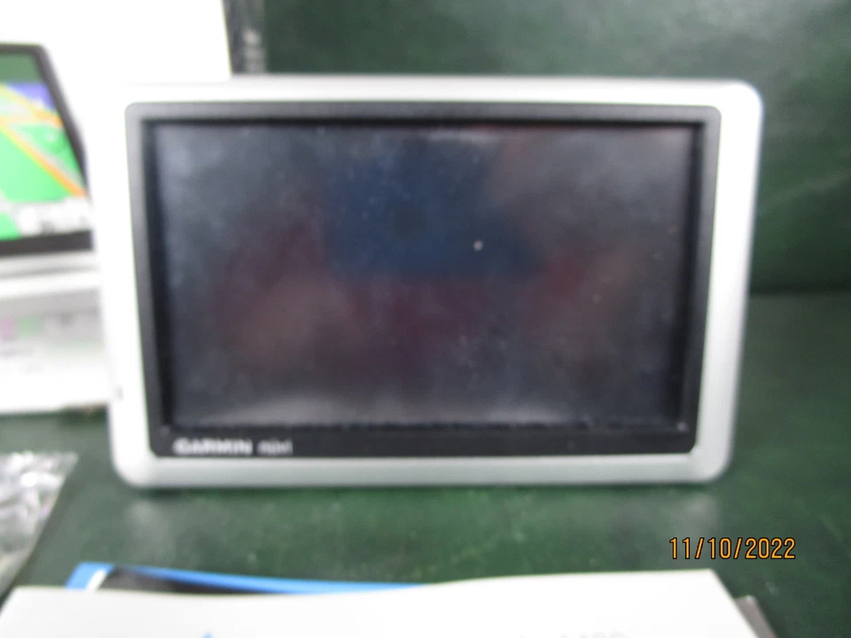 Garmin GPS Nuvi 1450LMT Bundle with Original Box Charger - Image 3 of 4