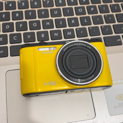 CASIO EXILIM EX-ZR150 12.5倍ズーム イエロー Casio ZR 1500 Digital Camera 16.1MP 12.5x Zoom Flip Screen, w