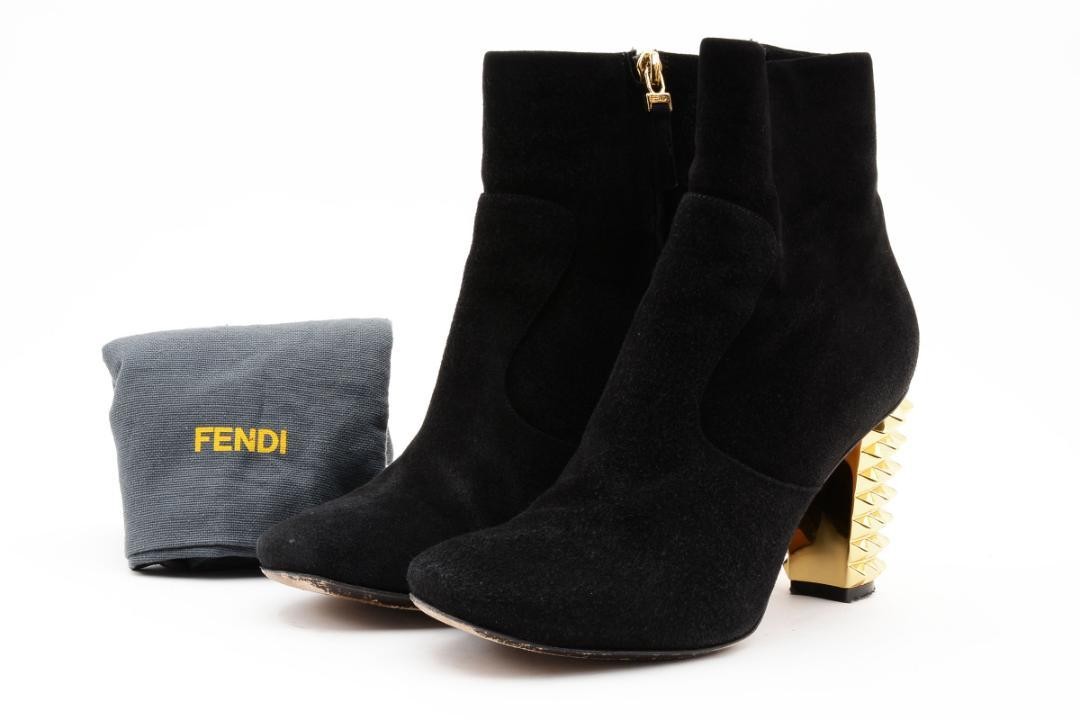 Fendi Mens Black Short Boots Size 5.5US Includes Storage Bag