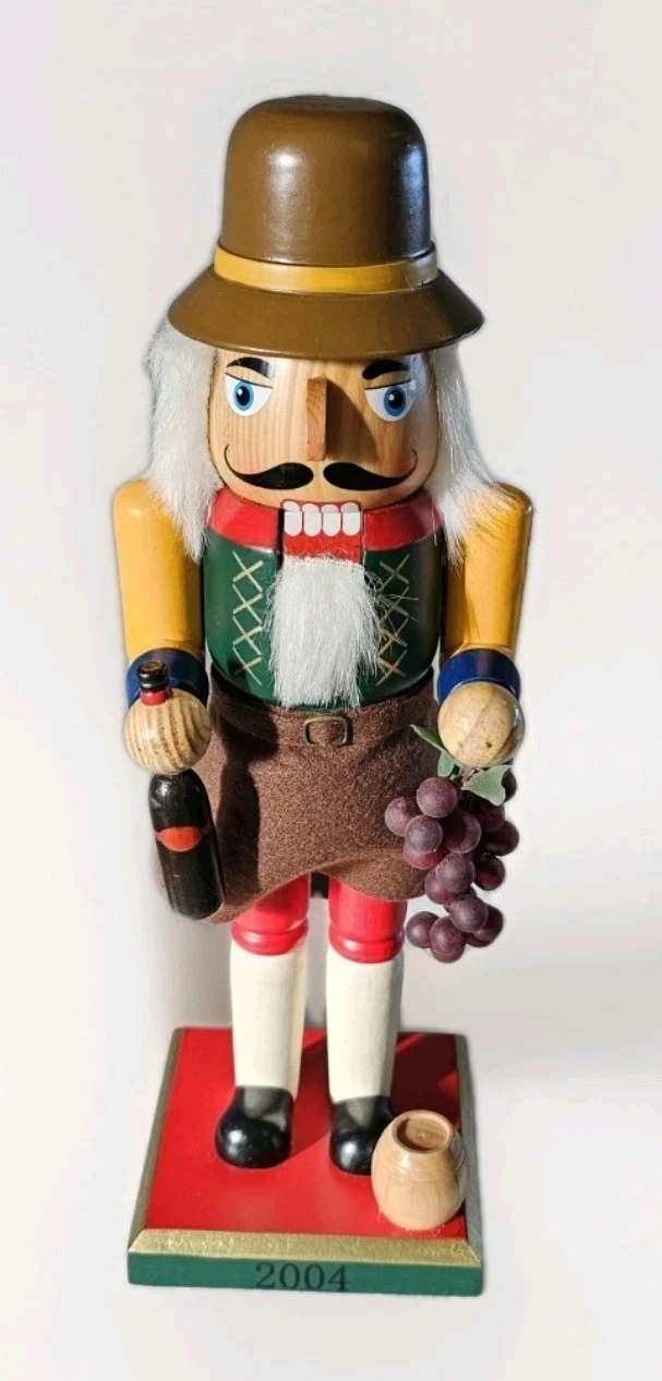 Nutcracker WINE MAKER 2004 Collection Limited Edition 14" 640 /8916 Grapes