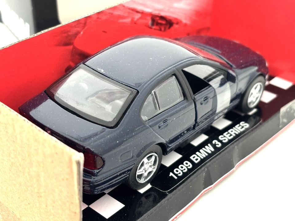 New-Ray BMW 3 Series E46 diecast 320d 320i 325i 330d MINT MIB 1:32 A6 - Image 4 of 4