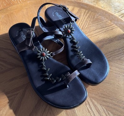 Matisse Women's Brown Strappy Wedge Sandals Flower Pendant