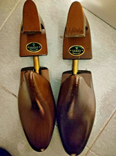 Rare Vintage GUCCI Wooden Shoe Trees - Size 42 - Authentic Luxury Accessory