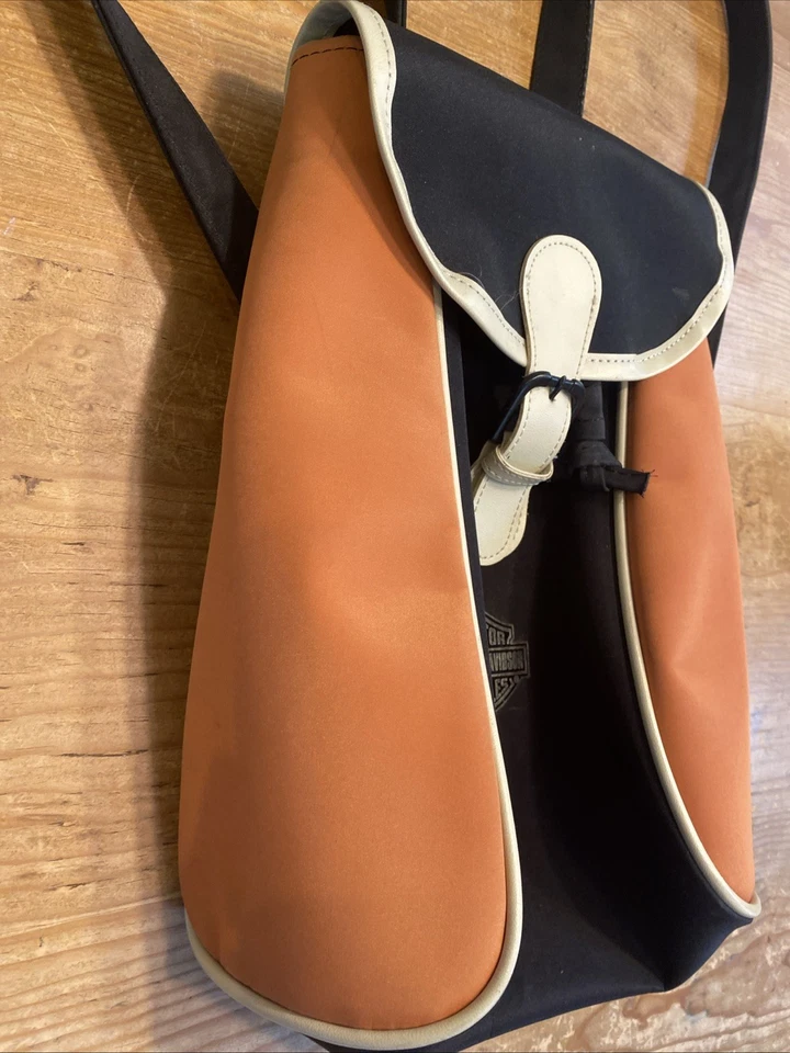 DE COLECCIÓN HARLEY DAVIDSON METAL LOGO NEGRO Y NARANJA NAILON MOCHILA BOLSO MUJER - COREA Foto 3 de 4