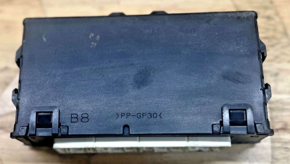 Módulo de control informático motor ECM Subaru Legacy 2013-14 ECU PCM 22765AE06C Foto 4 de 4