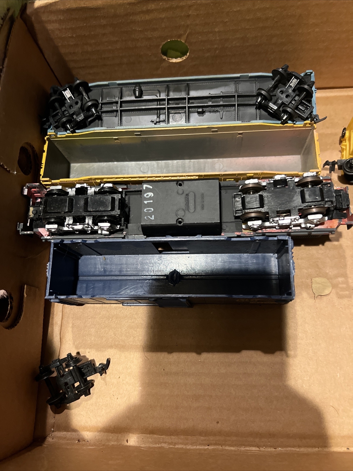 Model Train Lot 13Burlington, Mehano, Ho, Lionel & More Model Trains