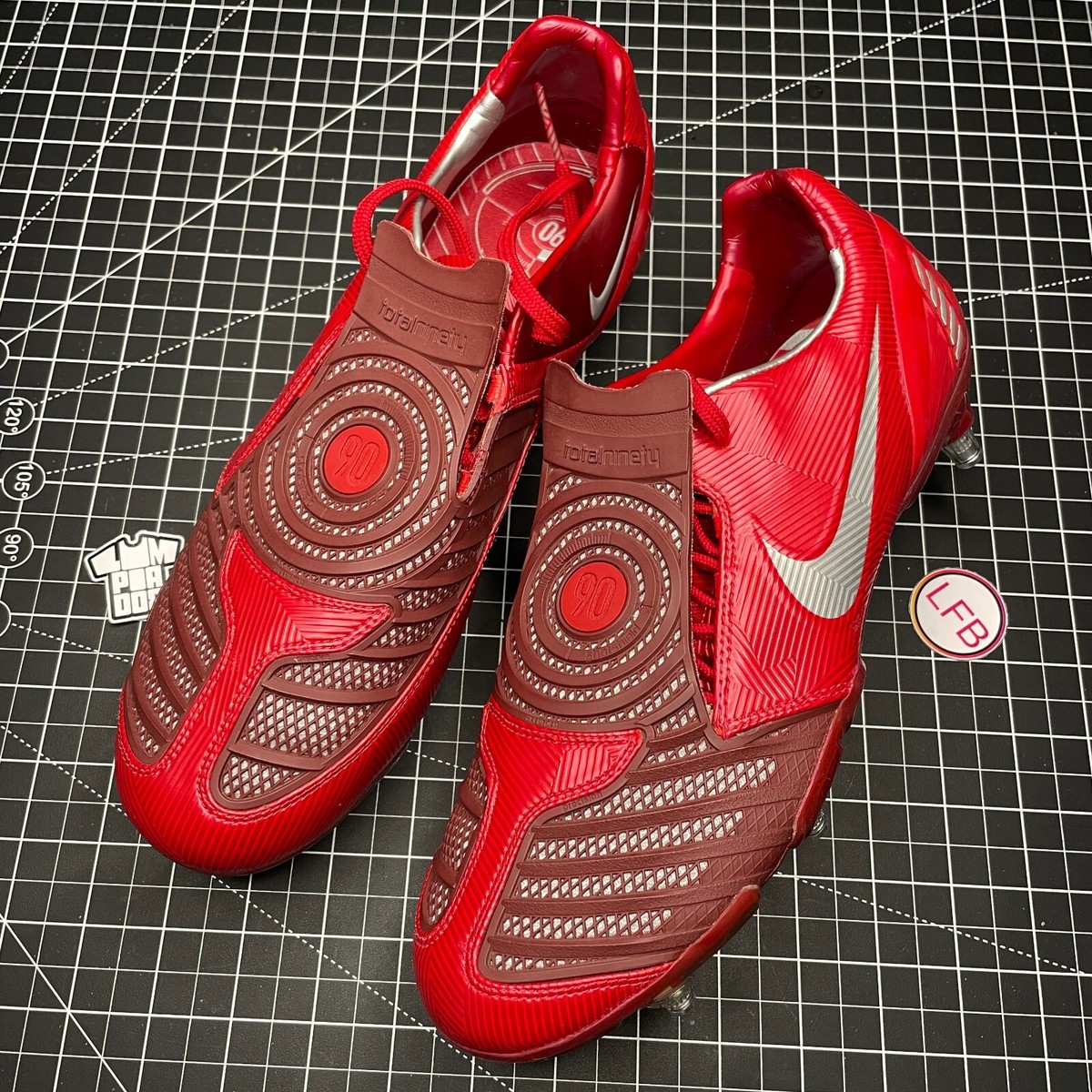 nike total 90 laser ii red