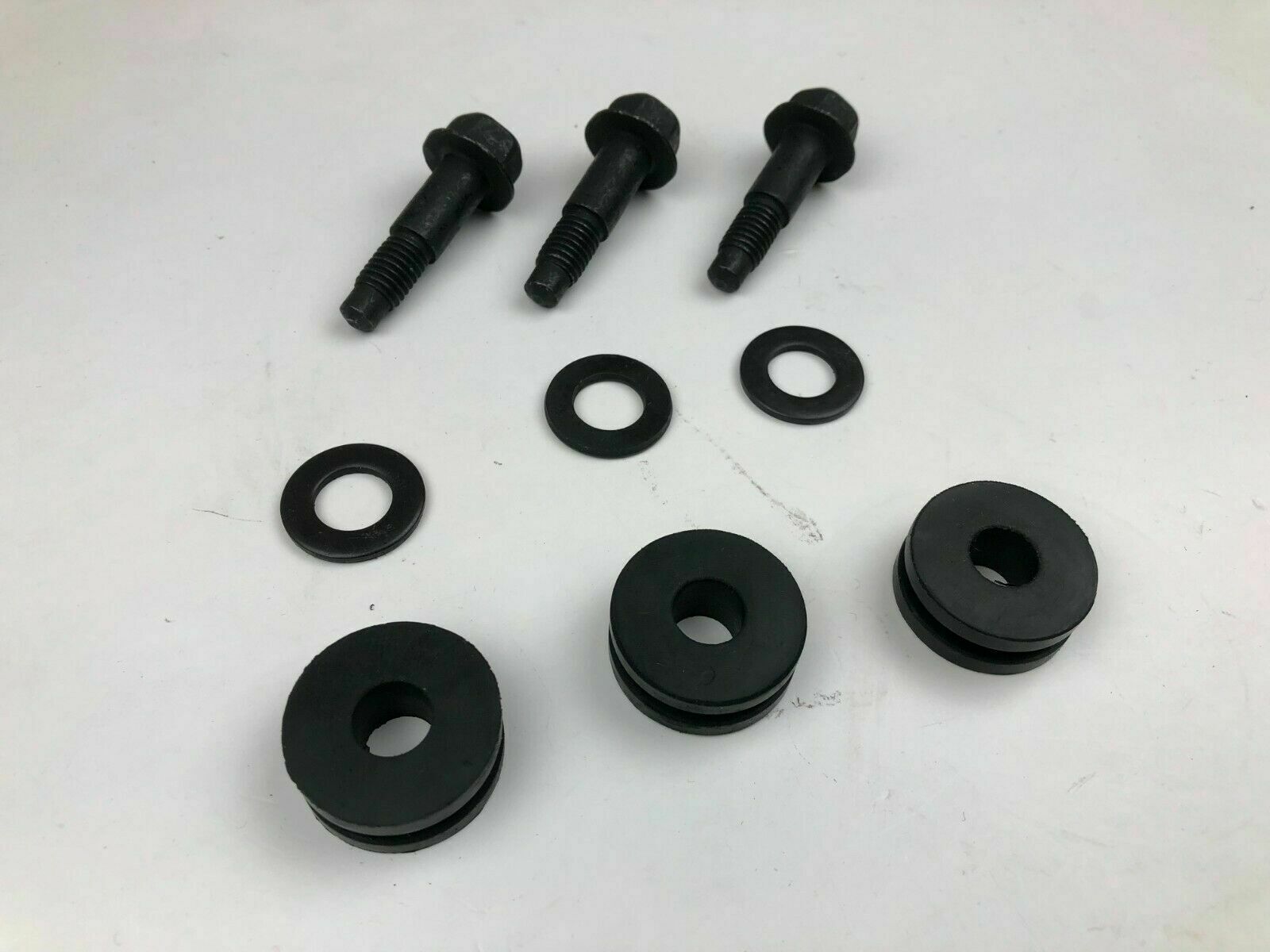 3 Engine Top Cover fixing screw bolt Grommet Washer kit Defender 90 110