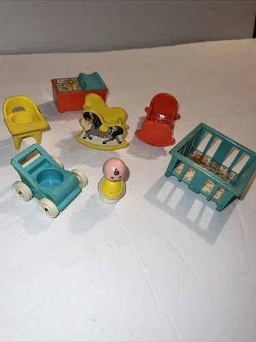 Vintage Fisher Price Little People Nursery Furniture Crib Changing Baby Figure