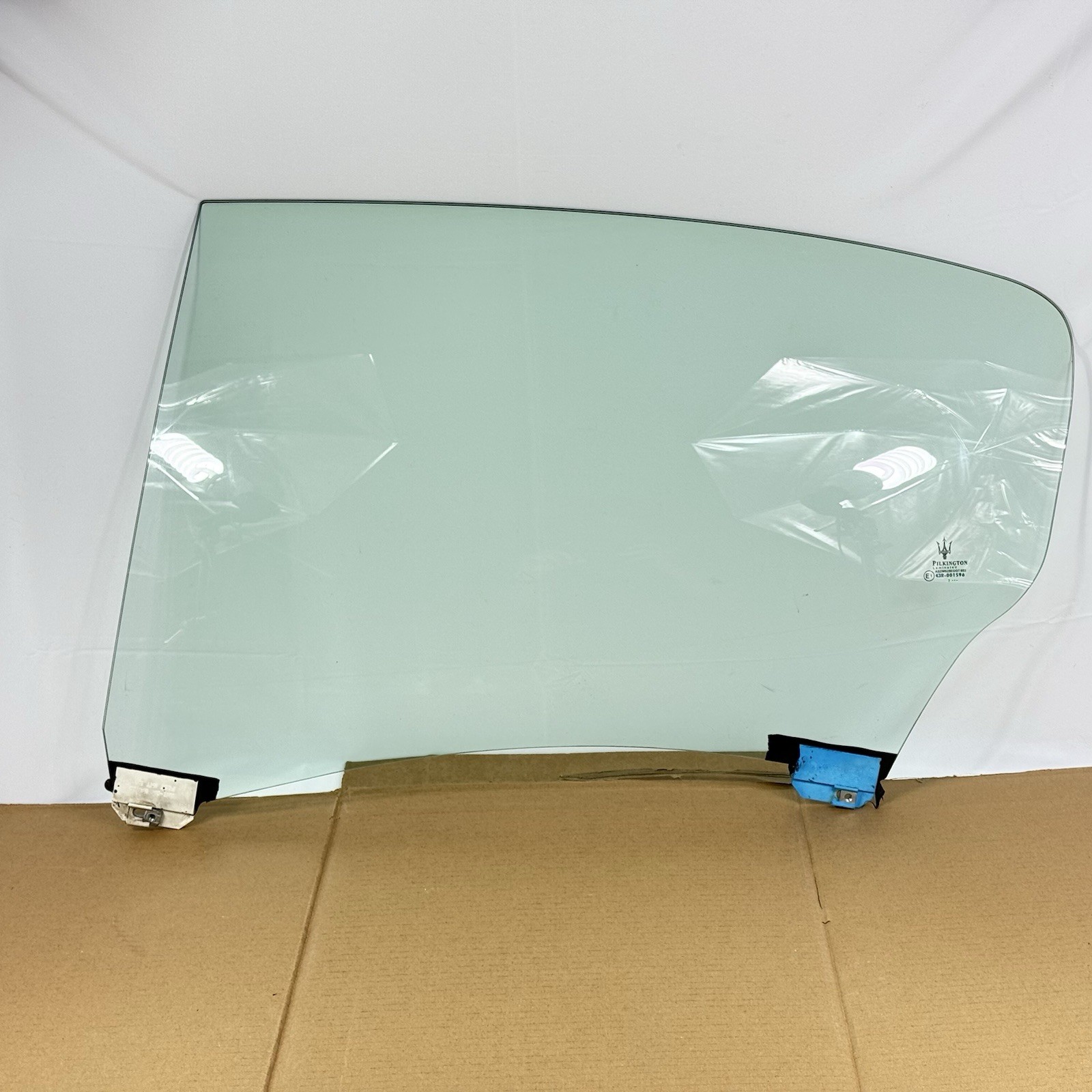 03-13 Maserati Quattroporte M139 Rear Left Side Door Window Glass OEM 57k