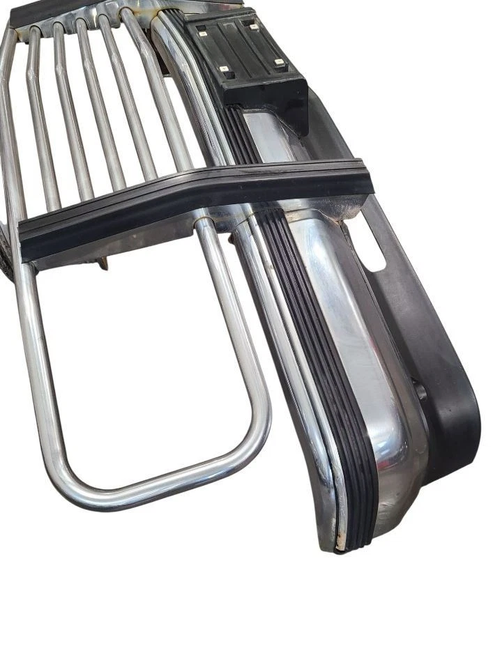 Front Bumper Chrome With Impact Strip Fits 88-00 GMC 2500 PICKUP 629672 - Image 3 of 4