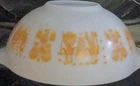 PYREX Butterprint 443 Mixing Bowl White Yellow Glass Mid-Century Modern