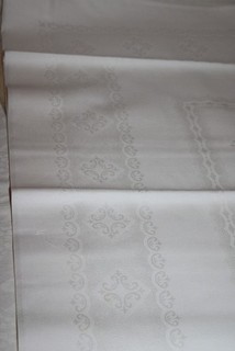 DDR schöne neuwertige Damast Tischdecke (2)