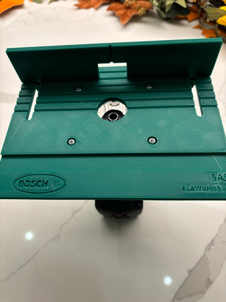 Bosch 18V - 8 Mini Tischfrästisch Einsatz + Winkel-/Zaunführung - Bild 4 von 4