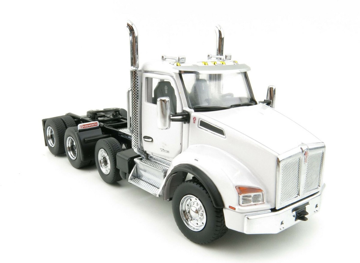 Diecast Masters 71058 - Kenworth T880 Tandem Metallic white