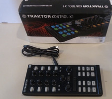 Native Instruments DJ Controller TRAKTOR Kontrol X1 MK2 X1MK2