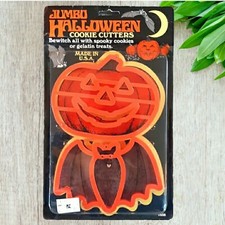 VTG Ensar JUMBO HALLOWEEN PLASTIC USA Made Jack-O-Lantern & Bat COOKIE CUTTERS