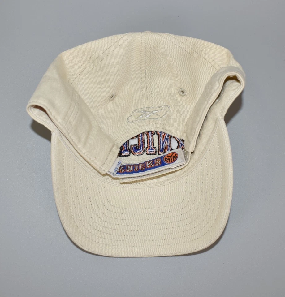 Gorra New York Knicks Vintage Reebok Strapback Foto 3 de 4
