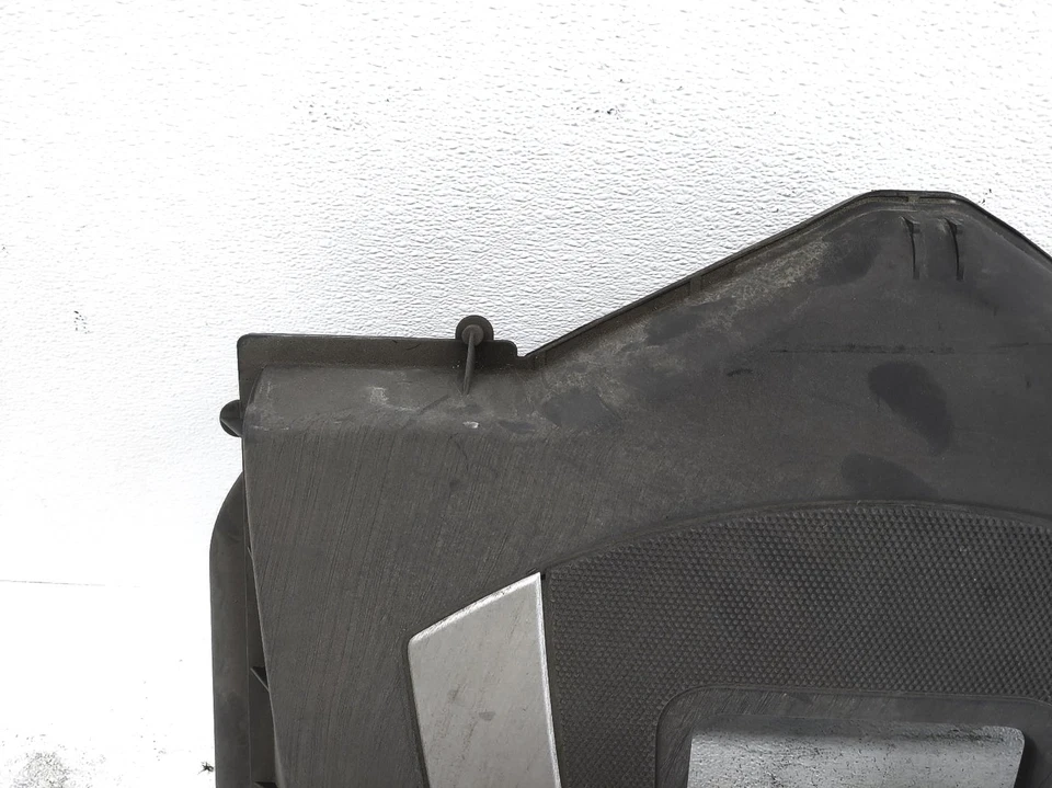 2006-2007 Mercedes-Benz C280 Air Intake Cleaner Filter Box 273-090-09-01 - Image 2 of 4