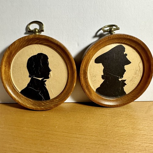 Vintage WOODCROFTERY Round Wooden Framed Miniature Silhouette Plaques Set Of 2