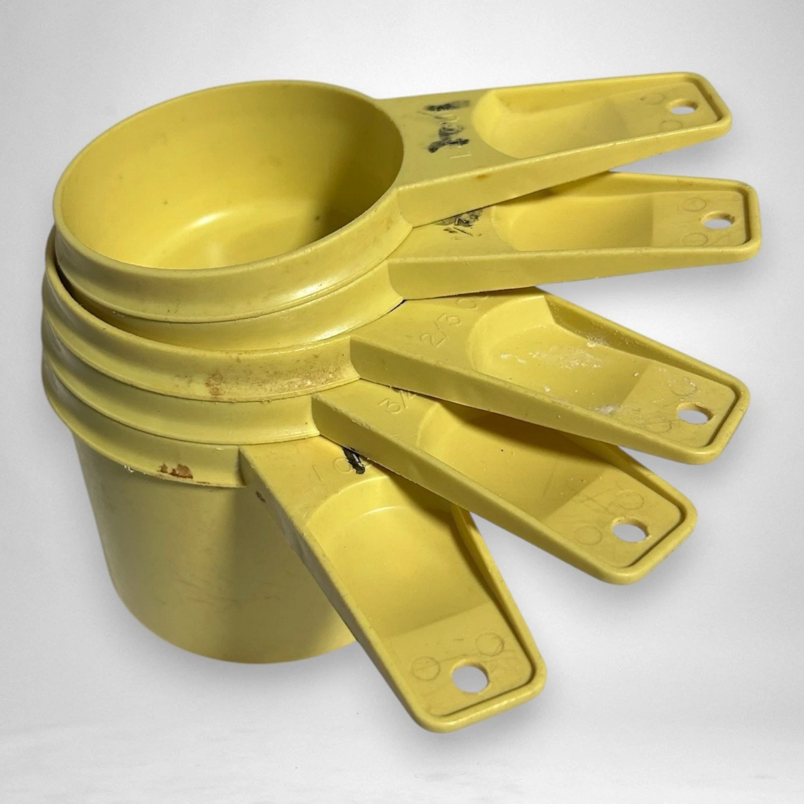 6 Vintage Tupperware Nesting Measuring Cups Harvest Gold 1/4, 1/3, 2/3, 3/4 ,1C