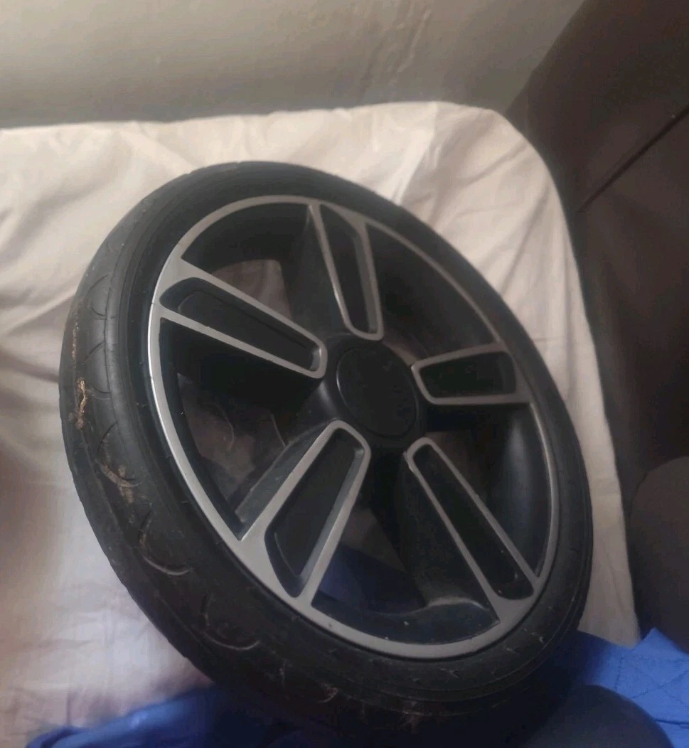 Nuna DEMi Grow Pushchair Stroller Back Rear Wheels Tyres # X 1 Only