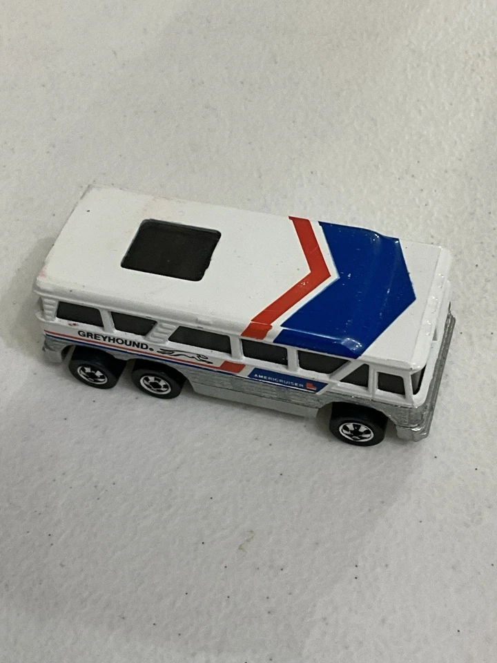 Vehículo fundido a presión Mattel Hot Wheels Greyhound Bus 1979 de colección Foto 2 de 4