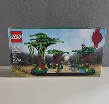 LEGO Jane Goodall Tribute 40530 Complete Set 276pcs Display Plate Included