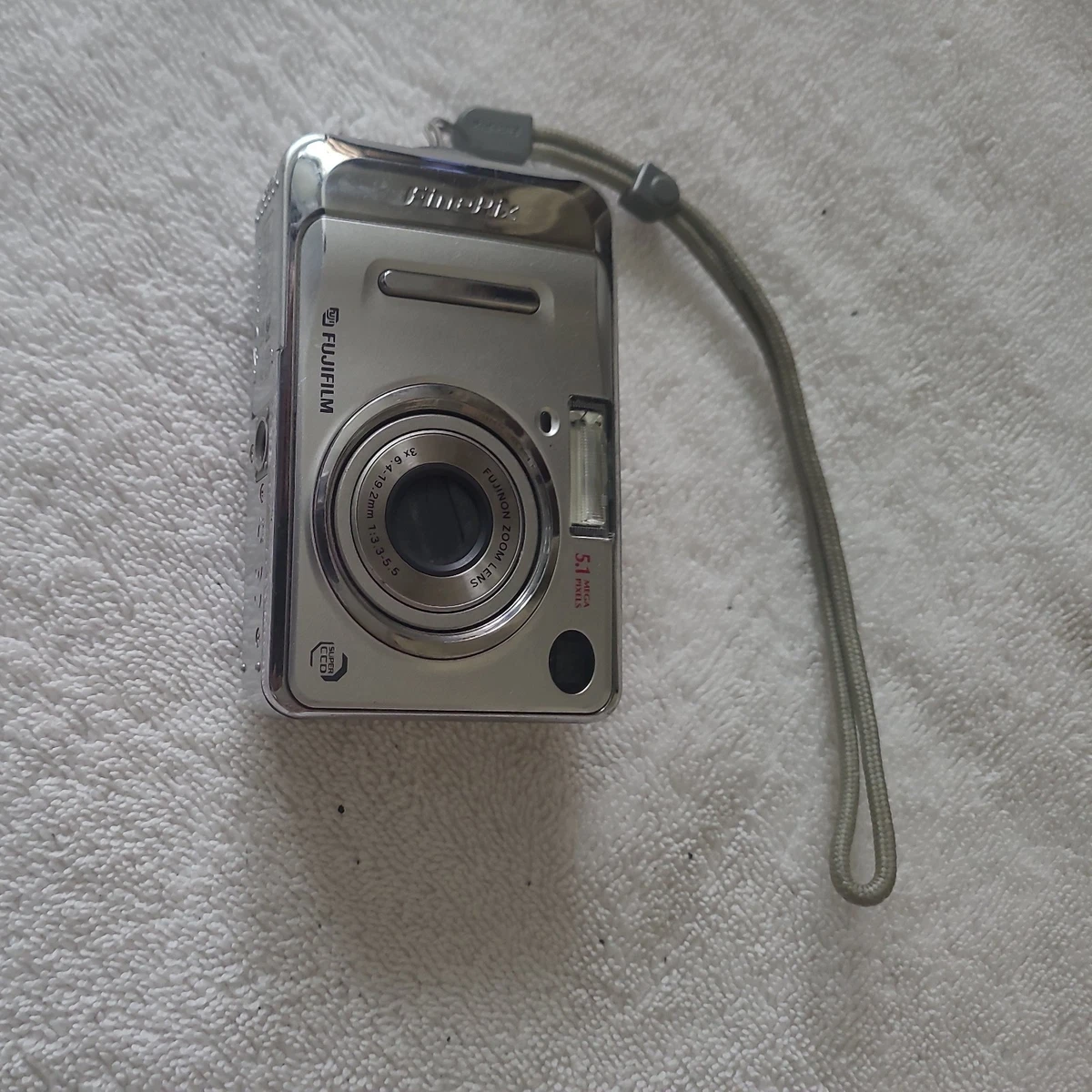 Fujifilm FinePix A Series 5-6.9MP Digital Cameras for Sale - eBay
