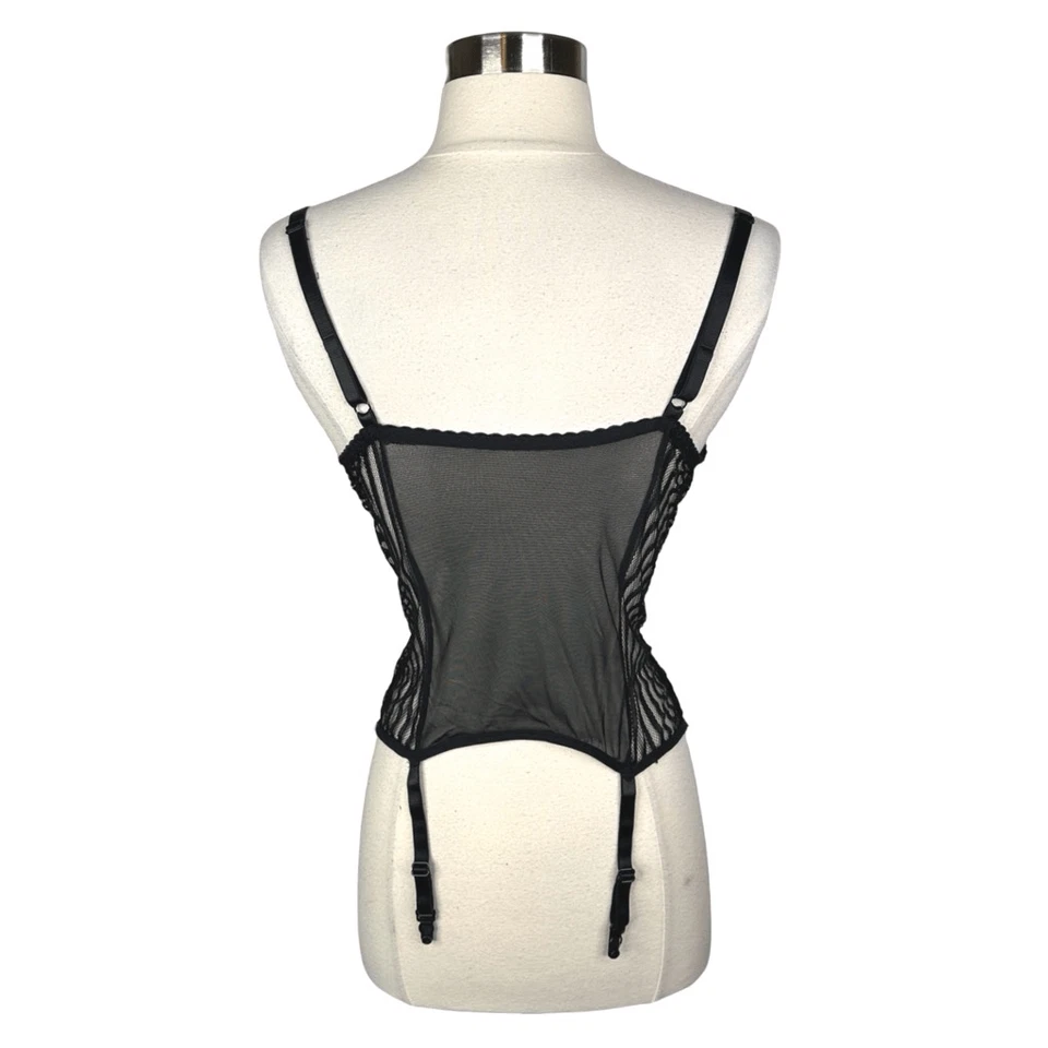 Corsé Balconette de Encaje Negro Colección The Escante Talla Grande Lencería de Peluche Foto 3 de 4