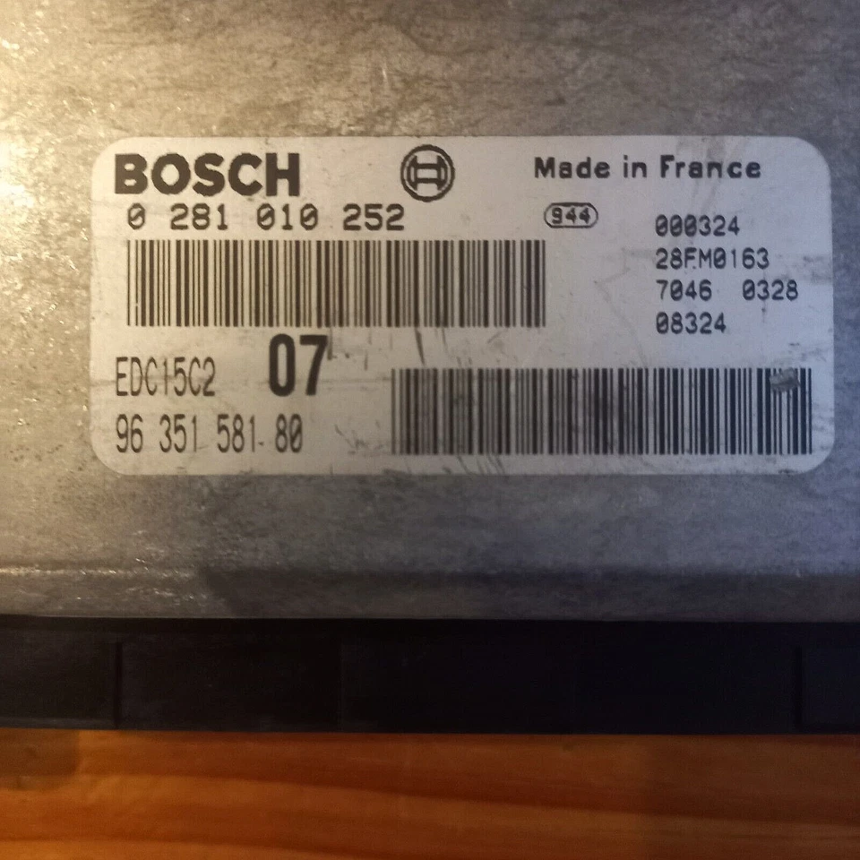 CALCULATEUR PEUGEOT 406 2.0 HDI-DÉCODÉ -BOSCH EDC15C2 0281010252 / 9635158180 - Immagine 2 di 2