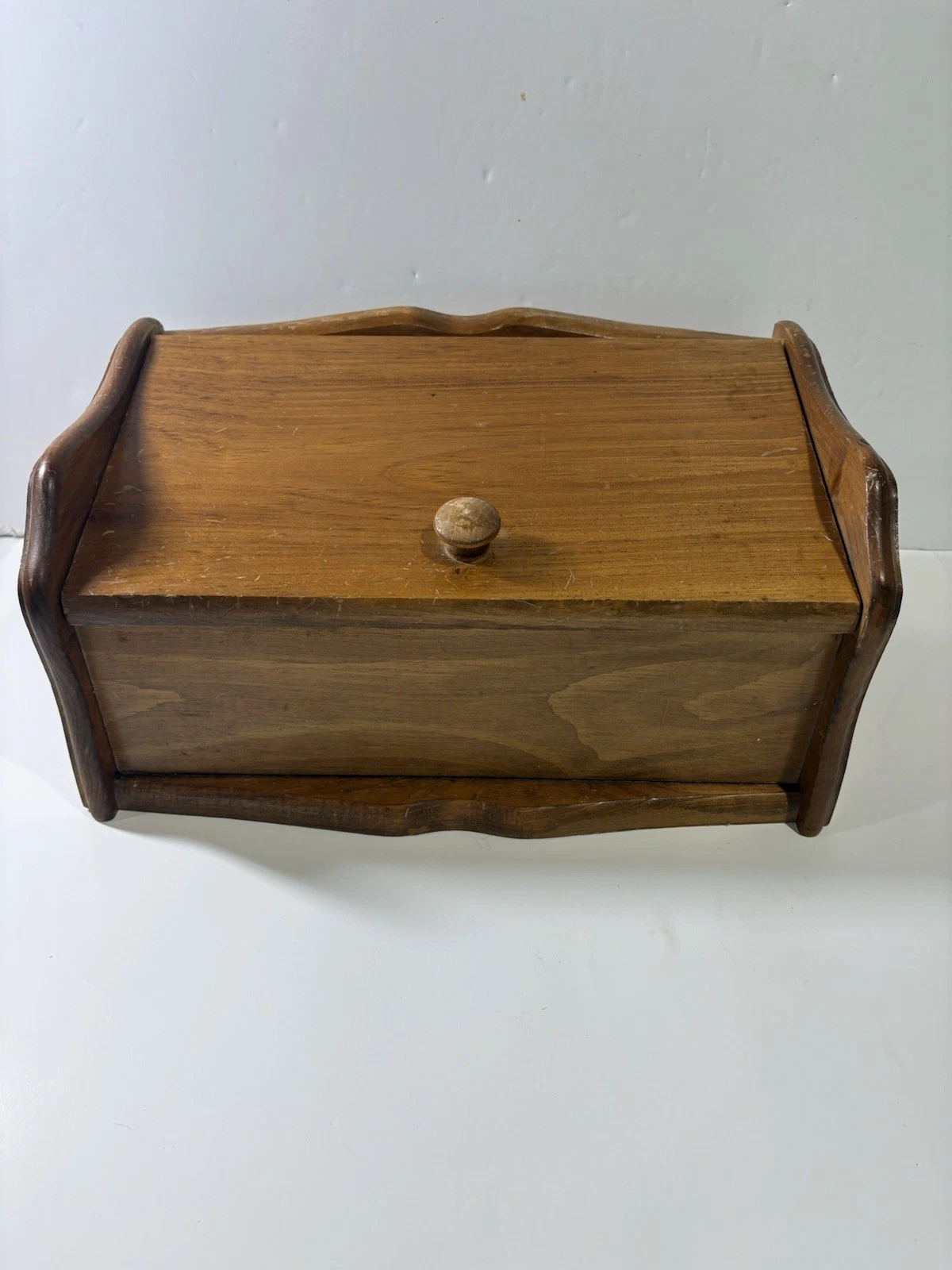 VTG Wood Bread Box Farmhouse Kitchen Storage Cottage core Countertop Granny