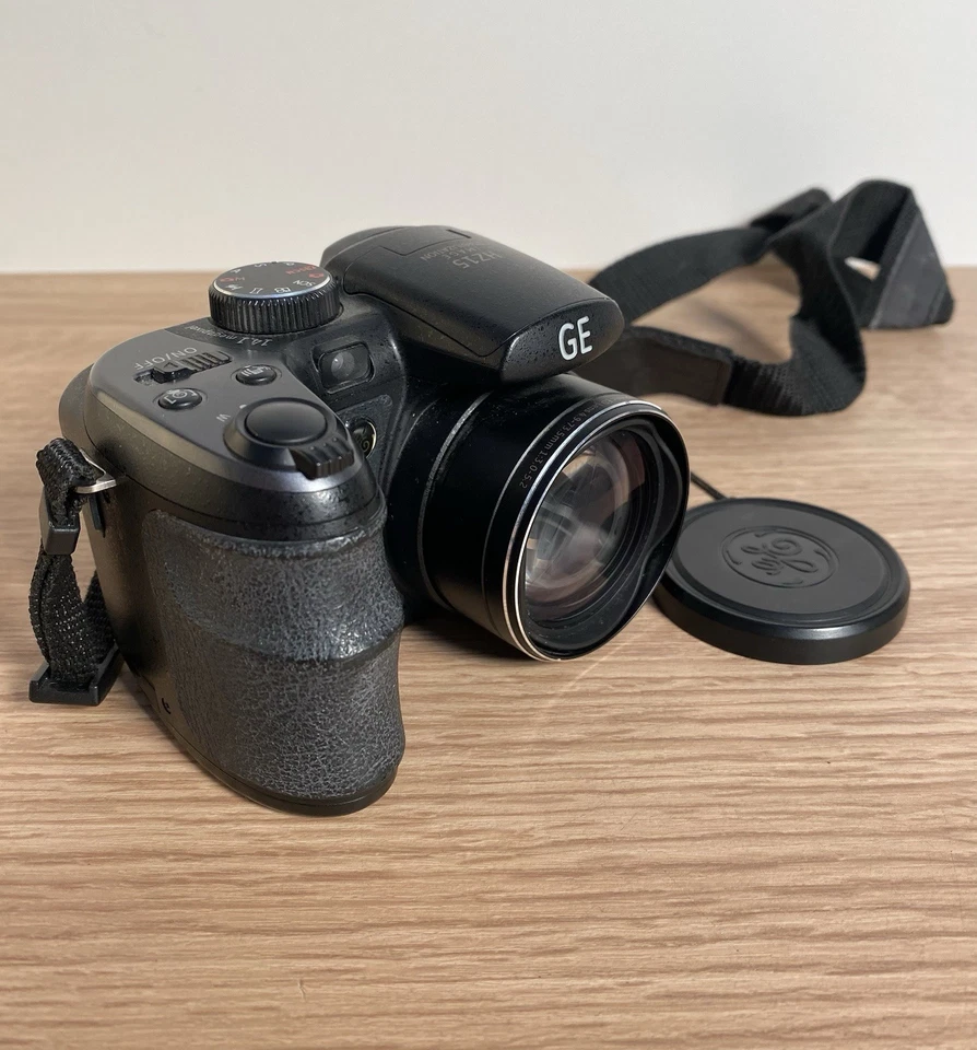 GE HZ15 Digital Camera Black 14.1MP 15x Wide Zoom General Electric Bridge Boxed - Image 4 of 4